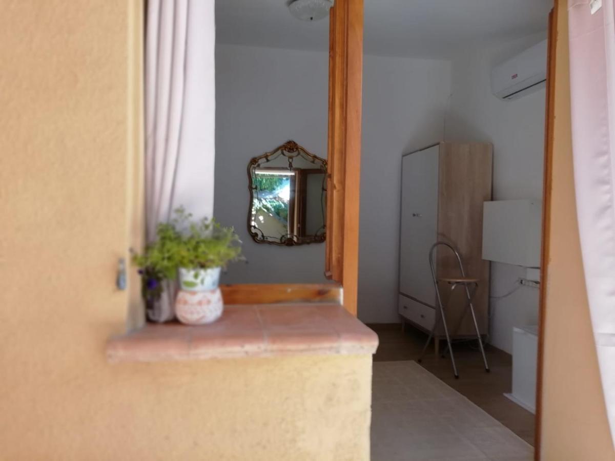 Benjamin Room Olbia Exterior photo